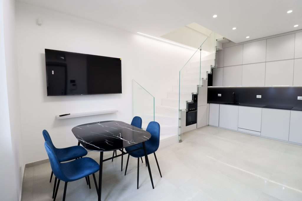 Appartamento su due piani in vendita in via Privata Don Giovanni Grioli, 30